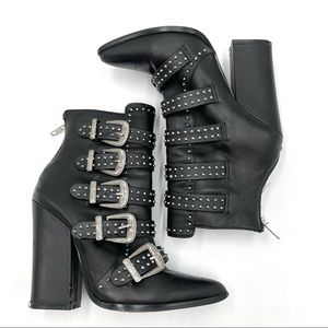 Steve Madden Comet buckle boots size 7.5